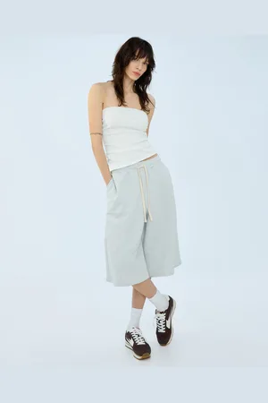 Bershka Voluminöse Sweatshorts Im Jort-Stil Damen Xs Grau