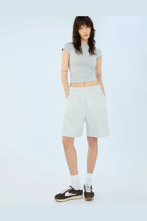 Bershka Bermudashorts Aus Plüsch Mit Stickerei Damen Xs Grau