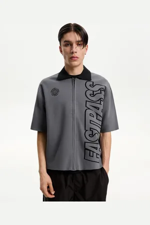 Bershka Hemd Im Boxy-Fit Mit Reißverschluss Und Print Und Kurzen Ärmeln Herren S Dunkelgrau