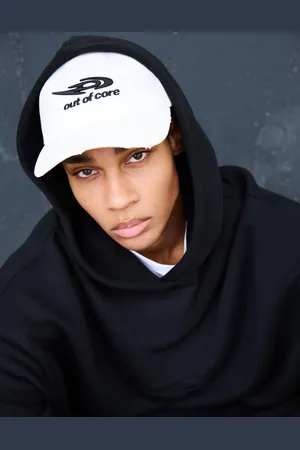 Bershka Basecap Mit Logo Out Of Core Herren Weiss