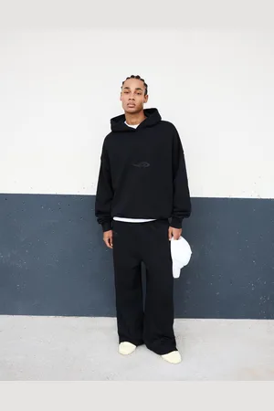 Bershka Plüschhose Mit Logo Out Of Core Herren S Schwarz