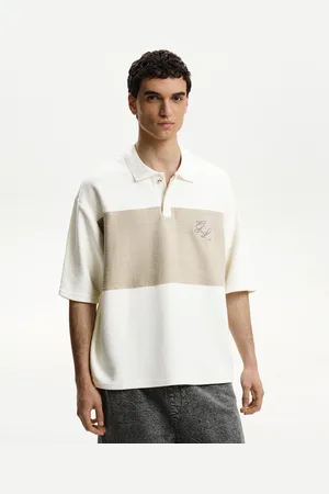 Bershka Oversize-Poloshirt Im Cropped-Fit Mit Kurzen Ärmeln Und Stickerei Herren Xs Grbrochenes Weiss