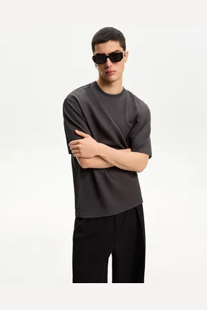 Bershka T-Shirt Aus Seersucker Mit Kurzen Ärmeln Herren Xs Grau