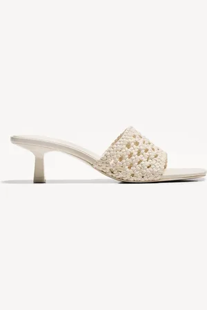 Bershka Geflochtene Absatzsandalen Mit Kitten-Heels Damen 35 Beige
