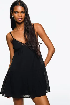 Bershka Minikleid Mit Textur Und Spitze Damen Xs Schwarz