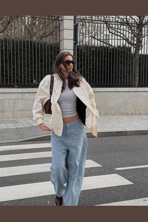 Bershka Super-Baggy-Jeans Mit Farblich Abgesetztem Bund Damen 32 Hellblau