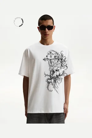 Bershka T-Shirt Mit Print Und Kurzen Ärmeln Herren Xs Weiss