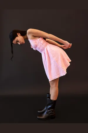 Bershka Rustikales Mini-Kleid Mit Rüschen Damen Xs Rosa