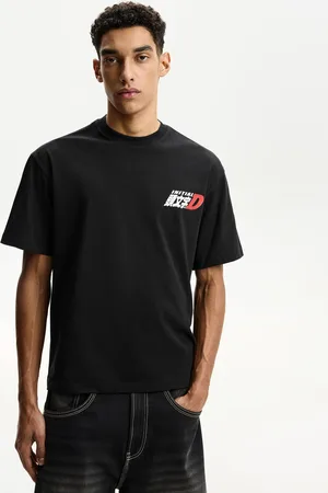 Bershka T-Shirt Initial D Mit Kurzen Ärmeln Und Print Herren Xs Schwarz