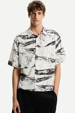 Bershka Kurzärmeliges Hemd Mit Print Herren Xs Rohweiß