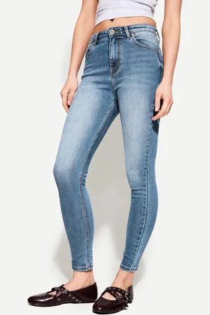 Bershka Skinny-Jeans Mit Sehr Hohem Bund Damen 32 Ausgewaschenes Blau
