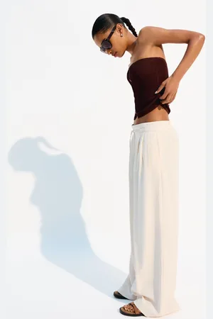 Bershka Fließende Wide-Leg-Hose Mit Zierfalten Damen Xs Rohweiß