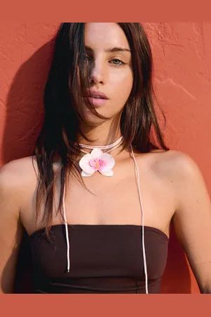 Bershka Halskette Mit Blumenanhänger Damen Rosa