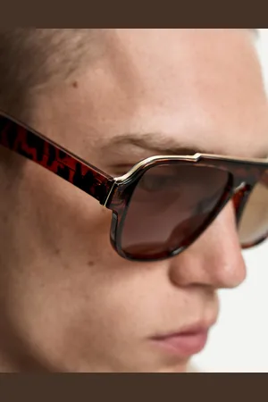 Bershka Sonnenbrille Kunststoff Herren Braun
