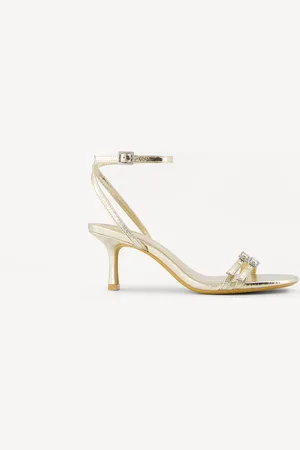 Bershka Sandalen Mit Absatz Und Knöchelriemchen Damen 38 Gold