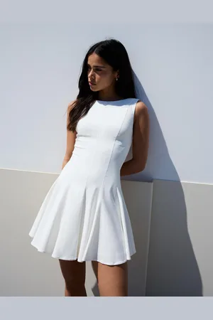 Bershka Stretch-Minikleid Mit Weitschwingendem Rock Damen Xs Weiss