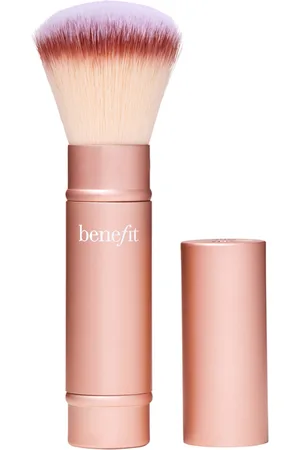 Benefit MULTITASKING CHEEK BRUSH