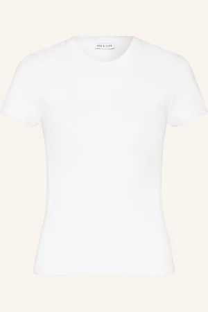 Mrs & HUGS T-Shirt