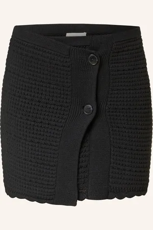 Closed Strickrock CROCHET