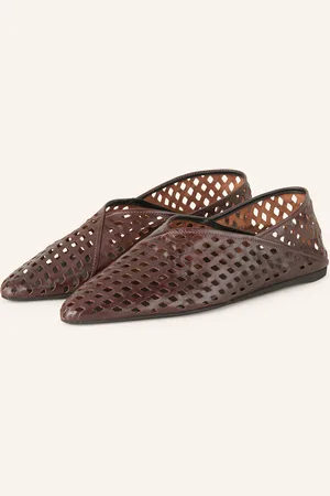 Closed Ballerinas