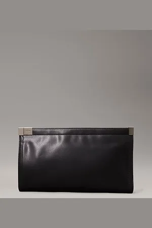 Calvin Klein Überdimensionale Clutch aus Leder