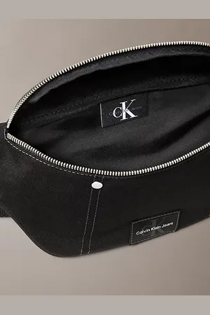 Calvin Klein Bauchtasche aus Canvas