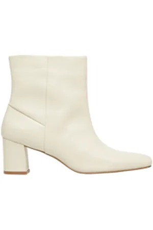 Comma, Stiefel