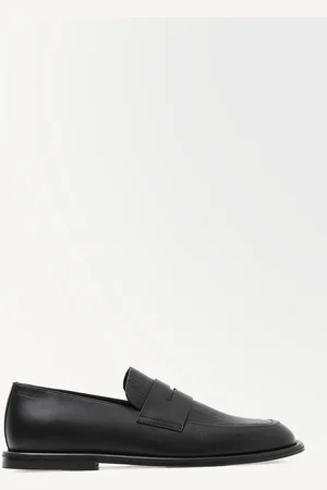 COS Die Perforierten Leder-Loafers