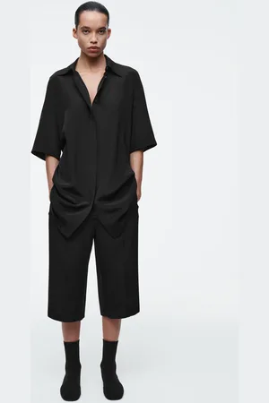 COS Elegante Seidenshorts