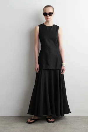 COS Mehrlagiges Midikleid Mit Schösschen