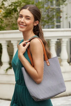 Cupshe Weiße Hahnentritt-Tasche