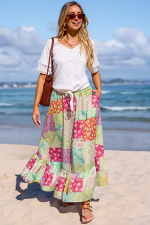 Cupshe Floraler Patchwork-Midirock mit Rüschen