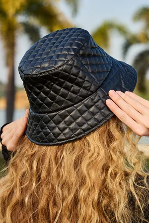 Cupshe Schwarze gesteppte Bucket-Mütze