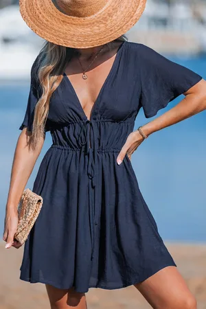 Cupshe Marineblaues Mini-Strandkleid mit tiefem Ausschnitt