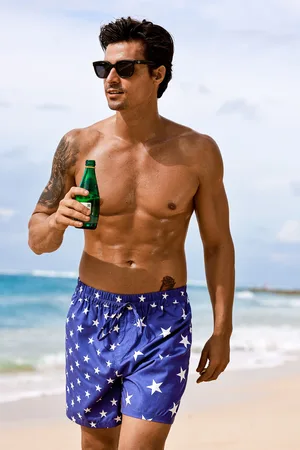 Cupshe Blaue Herren-Badehose mit Sternenmuster
