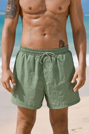 Cupshe Grüne Herren-Badehose mit Seitentaschen