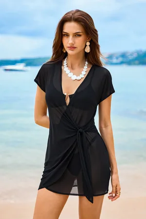 Cupshe Schwarzes Mini-Wickel-Strandkleid