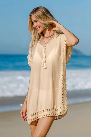 Cupshe Beiges Mini-Strandkleid mit Dolman-Ärmeln