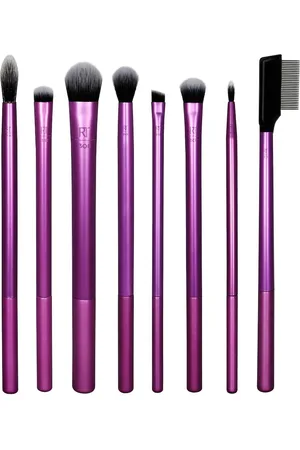 Real Techniques EVERYDAY EYE ESSENTIALS Pinselsets 1 ct Shading Brush + Essential Crease Brush + Defining Crease Brush + Definer Brush + Smudge Brush + Medium Shadow Brush + Lash Separator + Fine Liner Brush (23.99 € / 1 ct)