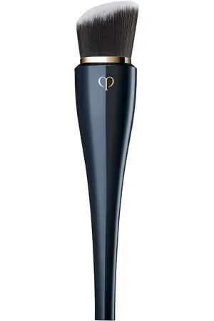 Cle de Peau Beaute High Coverage Foundation Brush Foundationpinsel 1 ct (79 € / 1 ct)