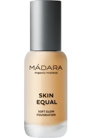 Mádara SKIN EQUAL Grundierung für ein sanftes Strahlen SPF 15 Foundation 30 ml #40 SAND (1233 € / 1 l)