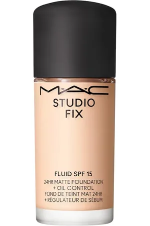 Mac Studio Fix Fluid SPF 15 Matte / Mini Foundation 15 ml NW10 (1213.33 € / 1 l)