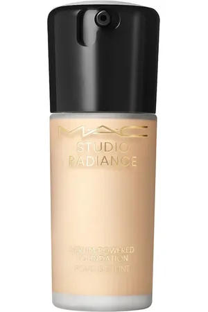Mac Studio Radiance Serum Powdered Foundation 30 ml NC17 (1733.33 € / 1 l)