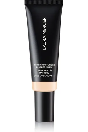 Laura Mercier 0N SILK (1111.11 € / 1 l)