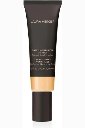 Laura Mercier Porcelain (1251.8 € / 1 l)