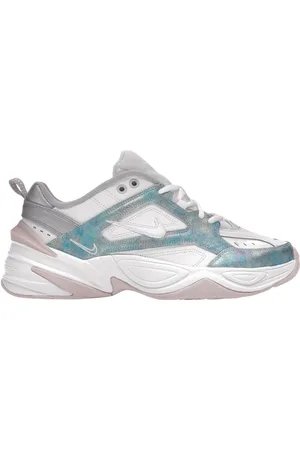 Nike M2K Tempo Weis-Blau-Trainer