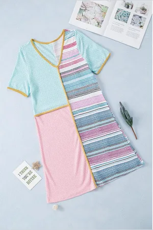 Azura Exchange Damen-Patchworkkleid mit Farbblock-Streifen in Mehrfarbig