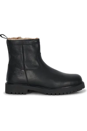 PME Legend™ Bequeme Stiefel mit einem schönen warmen Futter. Die Stiefel sind aus hochwertigem Leder gefertigt. Der Stiefel hat eine EVA-Einlegesohle, die für eine angenehme Dämpfung sorgt. Der Stiefel ist mit einem Reißverschluss an der Innenseite aus