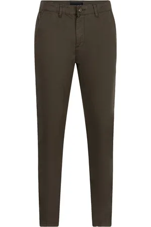 Presly & Sun Herren Chino von der Marke . Die Chino von besteht aus Bio-Baumwolle und Elastan und hat eine schmale Passform. Die weiche Baumwolle und das Elastan sorgen für einen hohen Tragekomfort. Marke: Modellname: Samuel ChinoKategorie: Chino für He