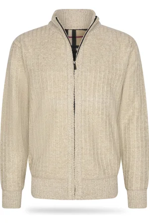 Cappuccino Italia Bounded Jacket für Herren. Die Bounded Jacke besteht zu 100 % aus Polyester und hat einen klassischen Schnitt.